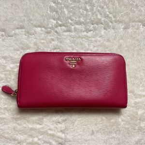 COPY - Prada vitello move zip around wallet ibisco